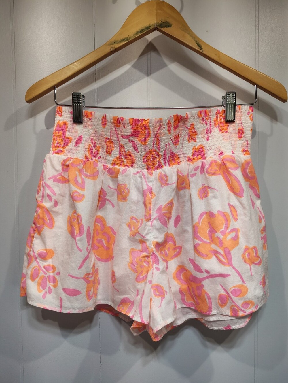 Vineyard Vines Summer Blooms Smocked Shorts Size Medium